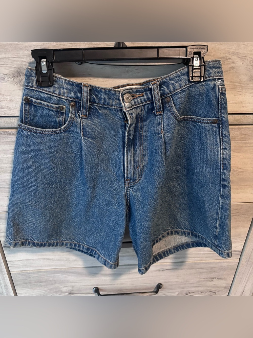 Abercrombie & Fitch Loose High Rise Shorts
